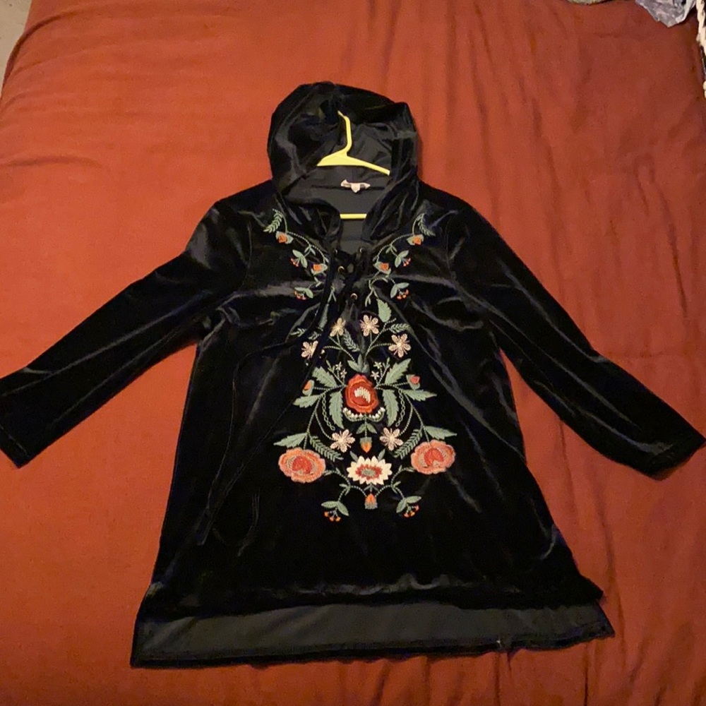 Black velvet hooded sweater - Boutique